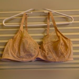 NATORI cream bra, perfect condition 38C